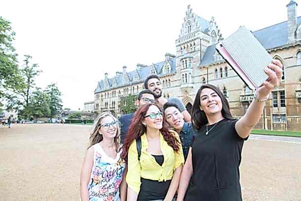 Yurtdışında 4 Aylık Dil Eğitimi