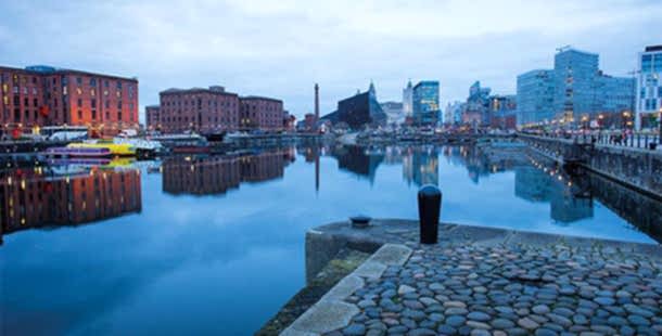 Liverpool'da dil eğitimi ve dil okulu fiyatları